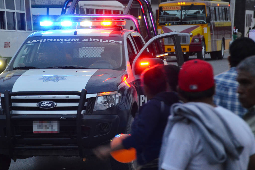 Le Roban Camioneta Afuera De Su Casa El Siglo De Torre N