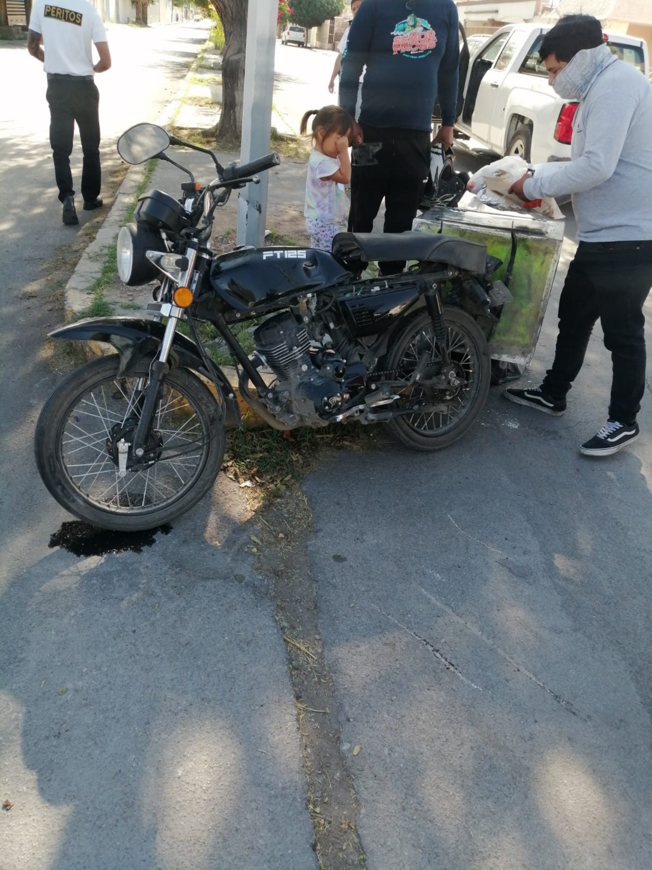 Var N A Bordo De Moto Resulta Herido Tras Ser Arrollado Lado Mx