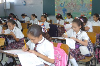 Escuelas Muestran Contraste, El Siglo De Torreón