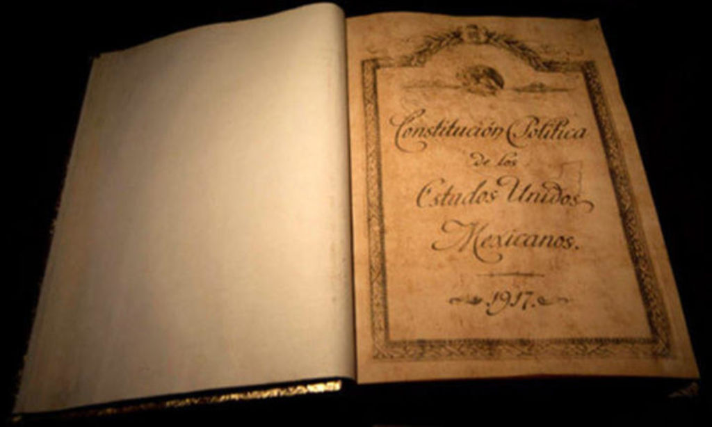 1917 Es Promulgada La Actual Constitución Política De Los Estados