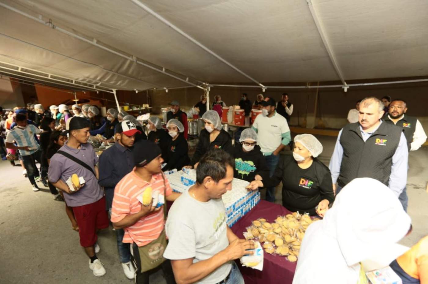 Brindan Seis Mil Raciones De Alimentos A Migrantes En Piedras Negras El Siglo De Torreón 5527