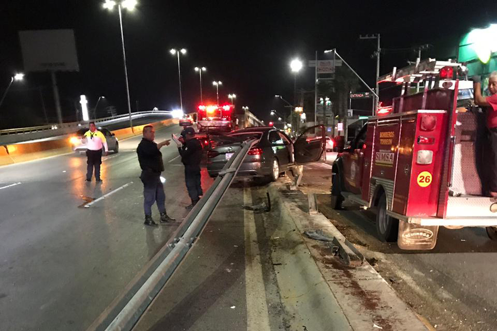 Fuerte Choque Ocurre En Puente El Siglo De Torreón 6246