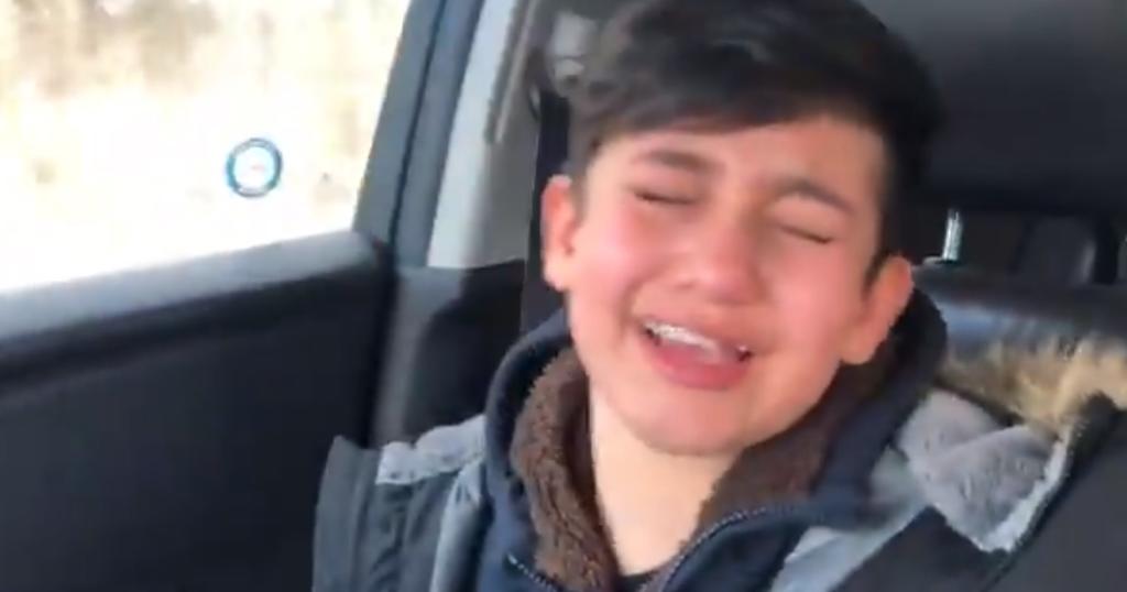 Niño Se Hace Viral Al Llorar Porque Escuchó A Sus Padres En La Intimidad