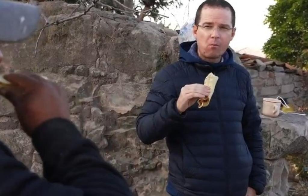 Ricardo Anaya celebra el Día del Taco con foto 'en la fila ...