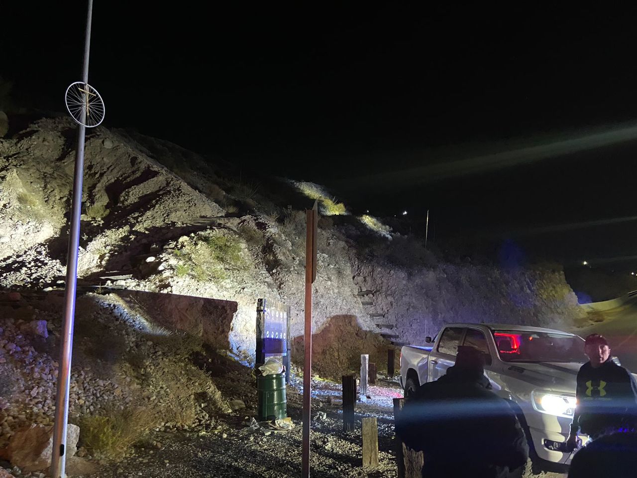 Rescatan a menores del Cerro de las Noas en Torreón