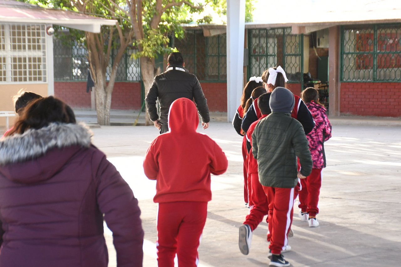 Abren sus puertas menos de la mitad de escuelas en La Laguna de Coahuila