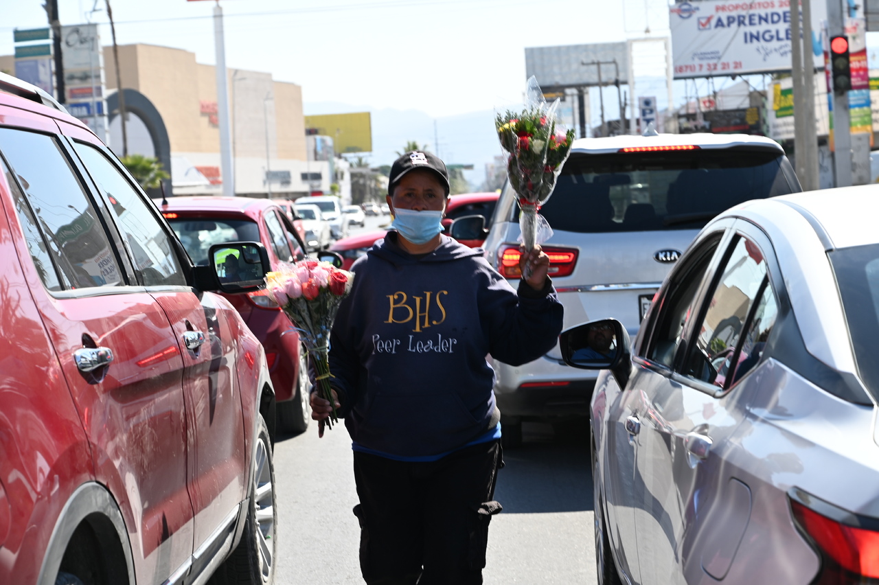 Flores en espera de San Valentín