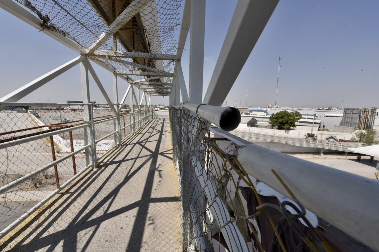 Municipio revisará puentes y parabuses en Torreón