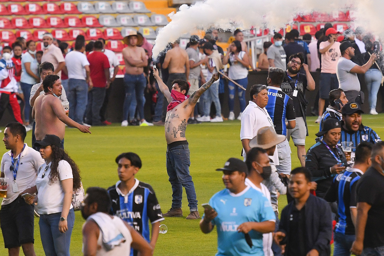 Se quedan Gallos... y las barras bravas