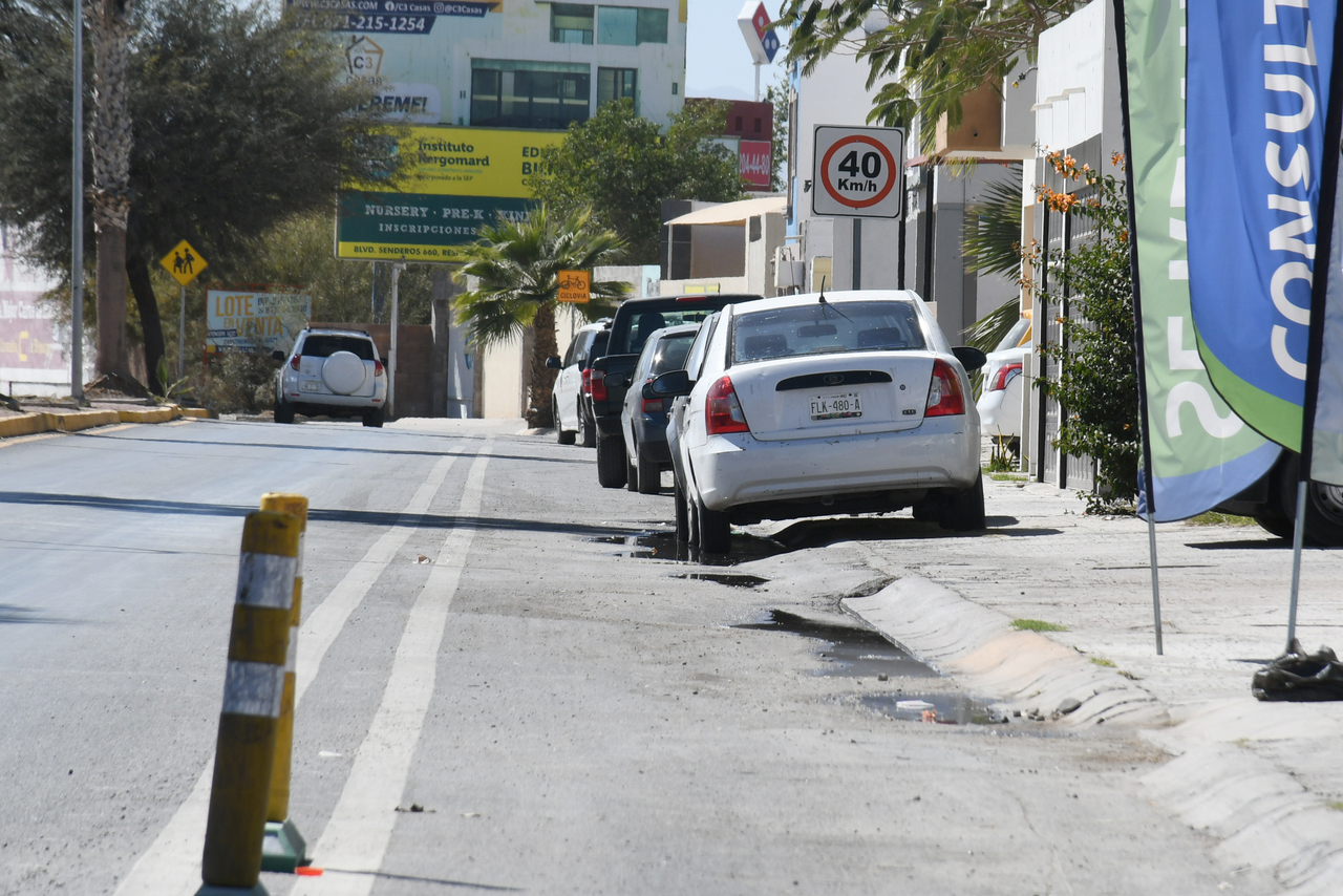 Notifican a negocios en Torreón sobre no invadir ciclovías